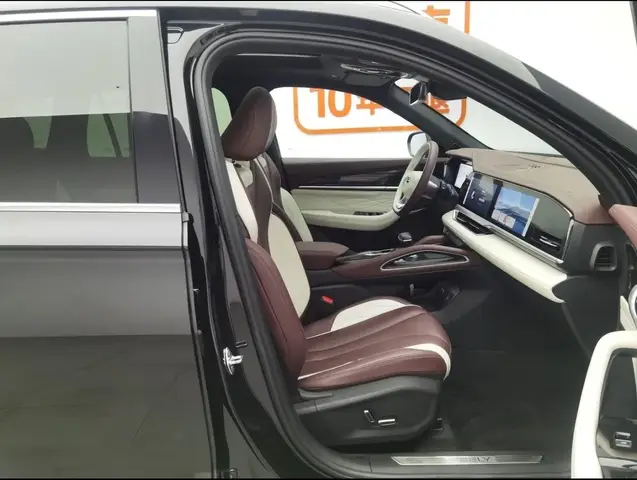 GEELY MONJARO 2022