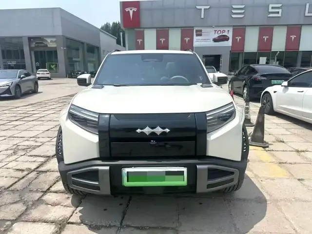 BYD FANG CHENGBAO TITANIUM 3 2025