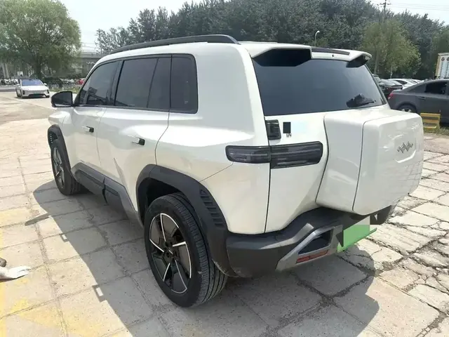 BYD FANG CHENGBAO TITANIUM 3 2025