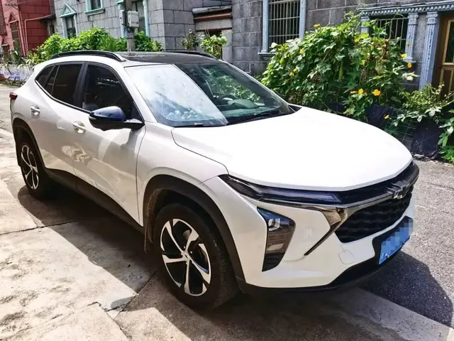 CHEVROLET TRAX 2023