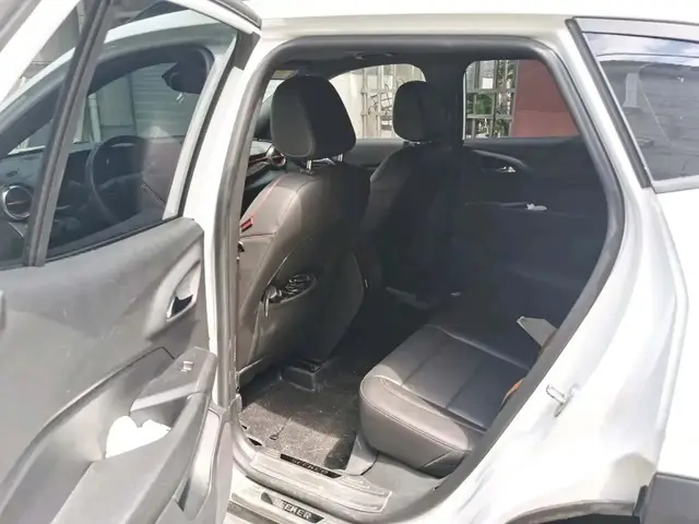 CHEVROLET TRAX 2023
