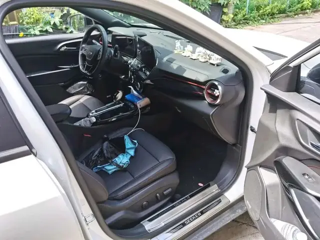 CHEVROLET TRAX 2023