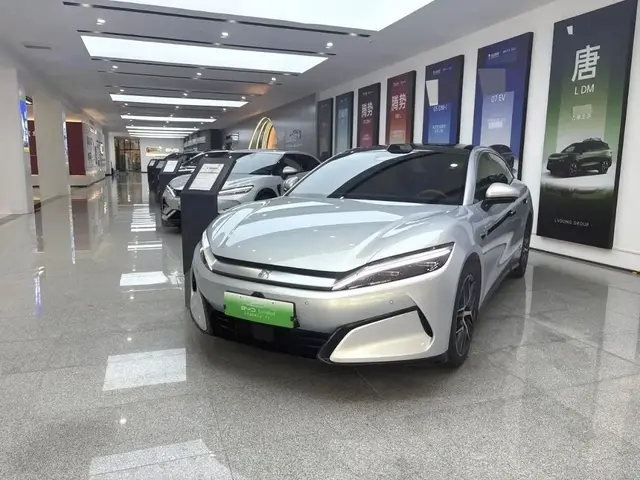 BYD HAN L 2025