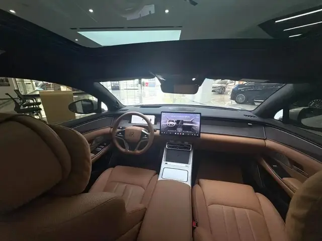 BYD HAN L 2025