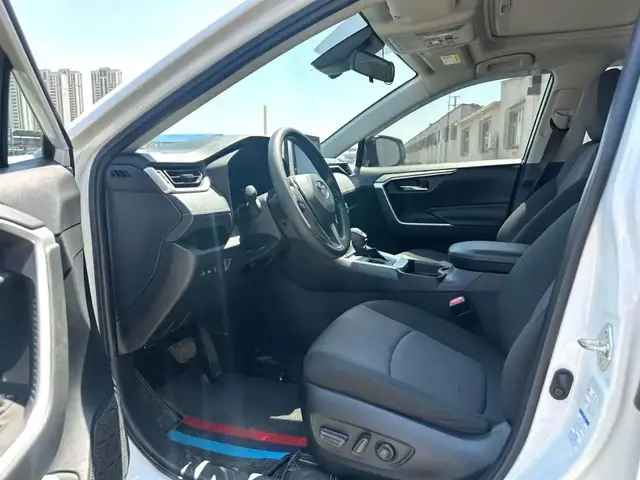 TOYOTA RAV4 2022