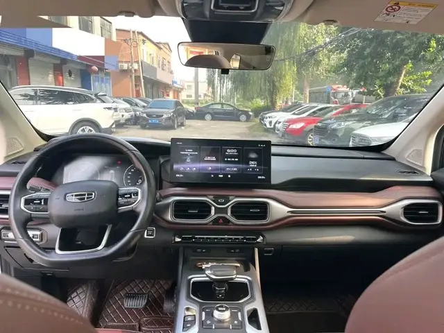 GEELY OKAVANGO LUXURY 2022