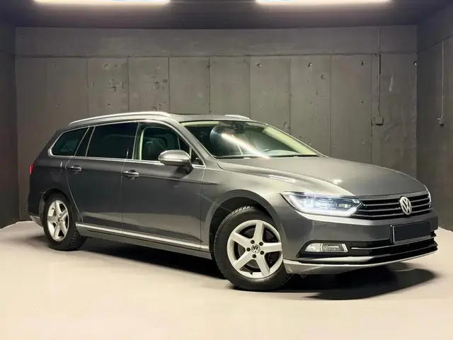 VOLKSWAGEN PASSAT 2015