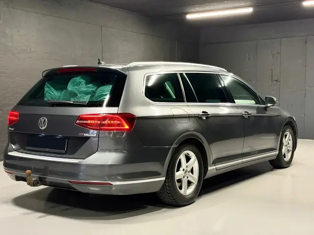 VOLKSWAGEN PASSAT 2015