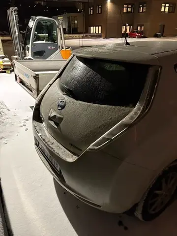 NISSAN LEAF 30 KWH 2016