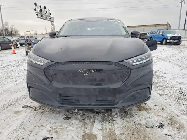 FORD MUSTANG MACH-E 2024