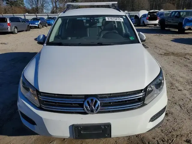 VOLKSWAGEN TIGUAN S 2016