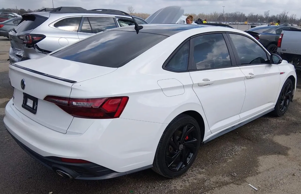 VOLKSWAGEN JETTA GLI 2 2023