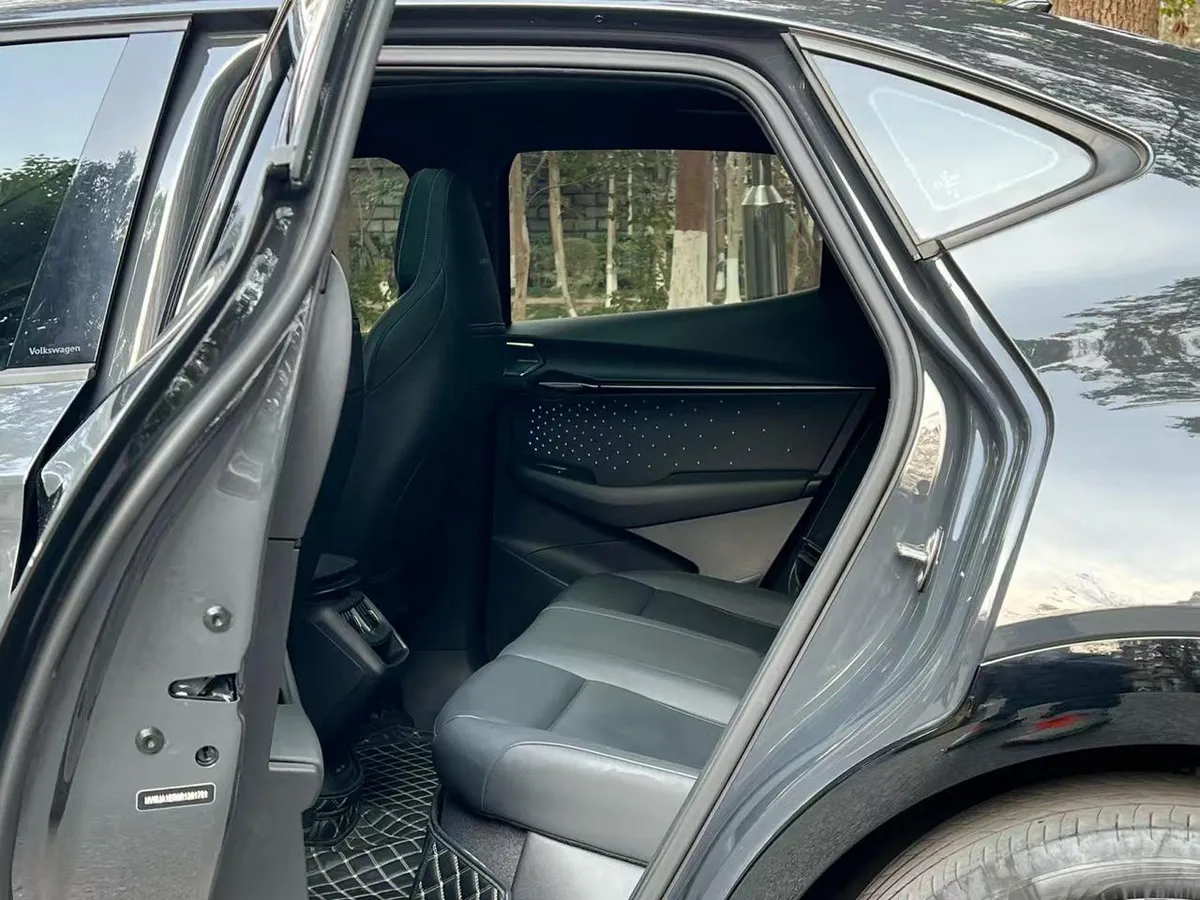 VOLKSWAGEN UNYX 2024