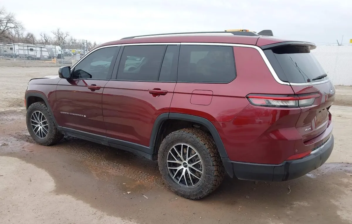 JEEP GRAND CHEROKEE 2023