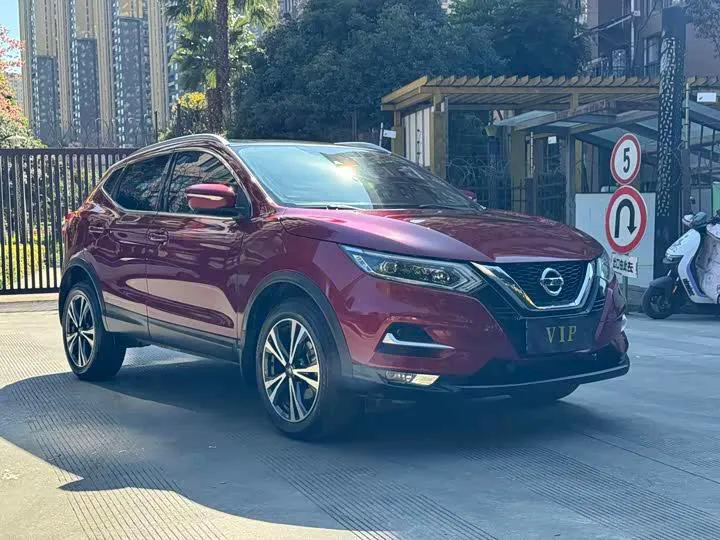 NISSAN QASHQAI LUXURY 2021