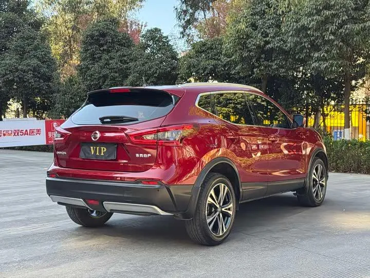 NISSAN QASHQAI LUXURY 2021