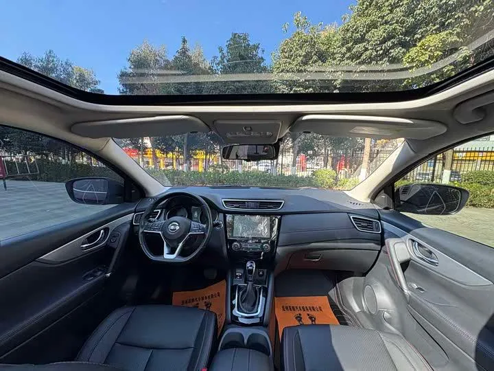 NISSAN QASHQAI LUXURY 2021