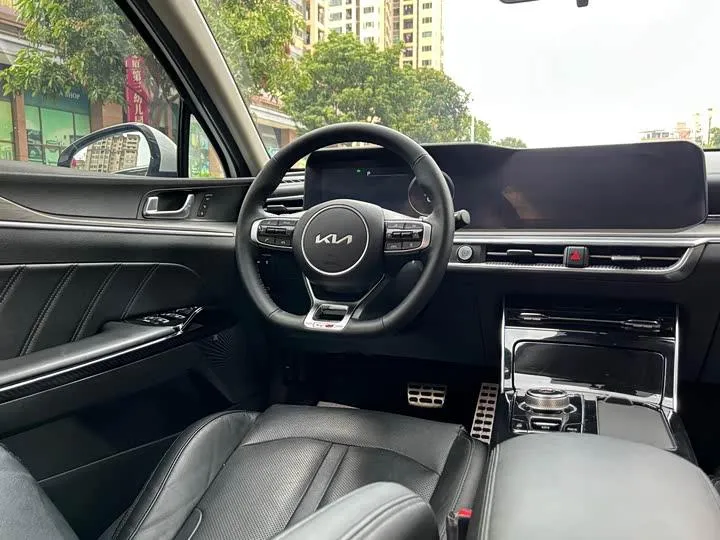 KIA K5 2021