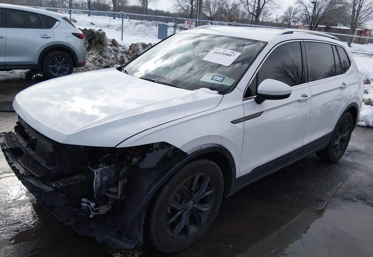 VOLKSWAGEN TIGUAN 2024