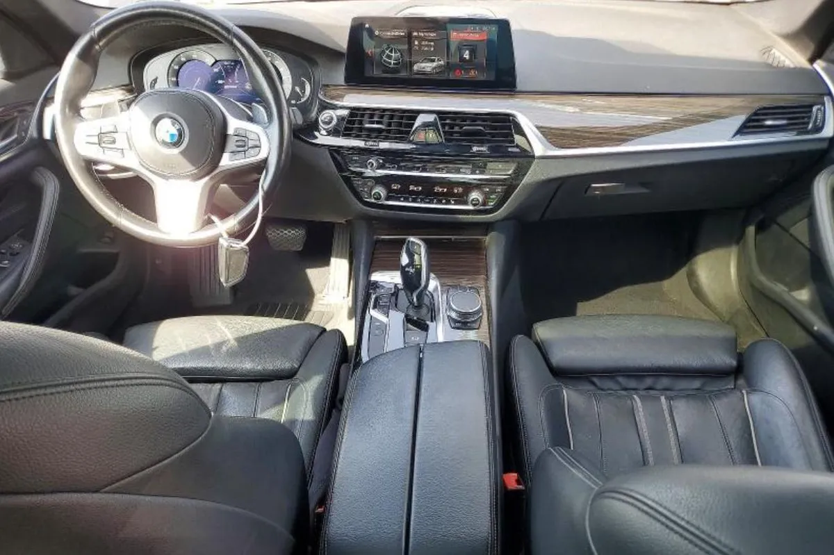 BMW 530E 2019