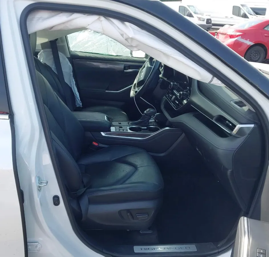 TOYOTA HIGHLANDER LIMITED 2024