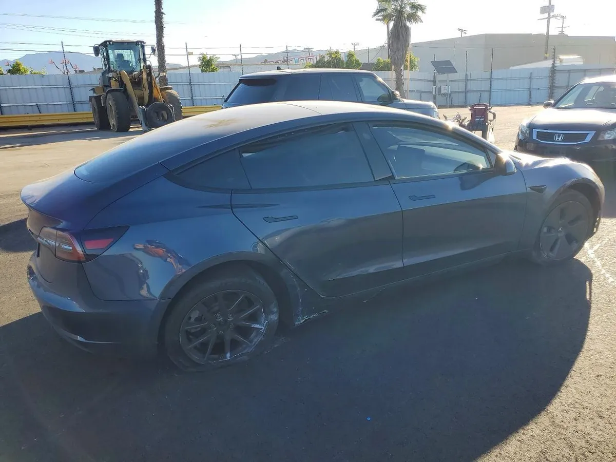 TESLA MODEL 3 RWD 2023