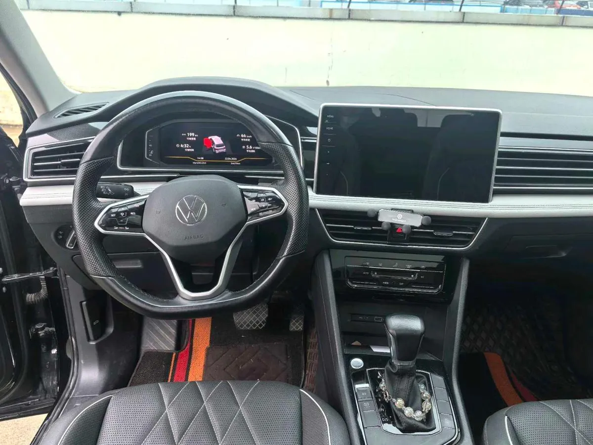 VOLKSWAGEN TIGUAN L МУЛЬТИРУЛЬ 2023