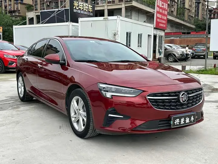 BUICK REGAL ELITE 2021