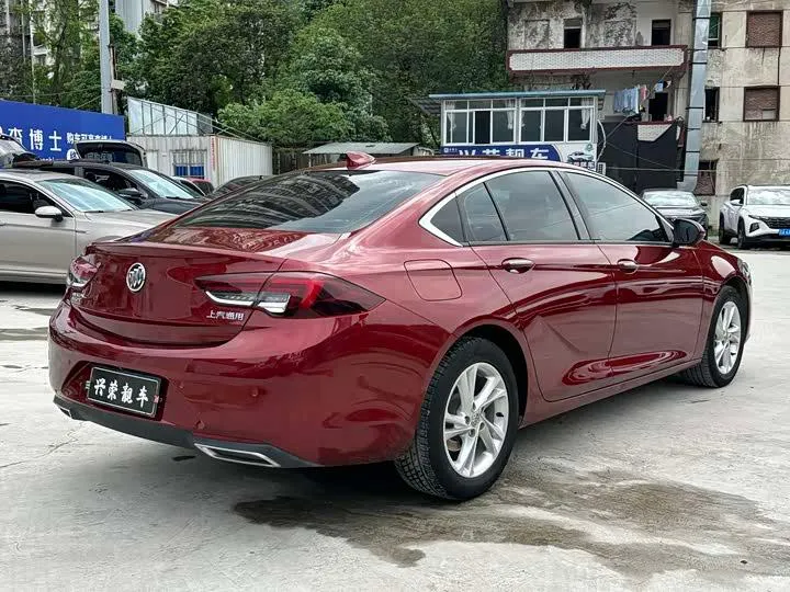 BUICK REGAL ELITE 2021