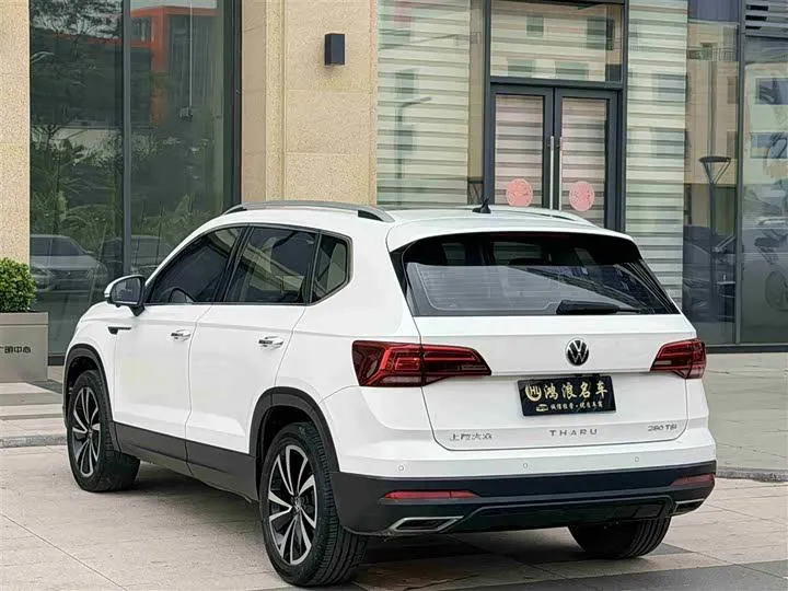 VOLKSWAGEN THARU LUXURY 2022
