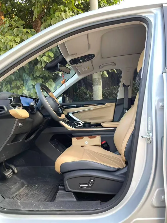 GEELY BOYUE L 2023 BOYUE L 1 2023