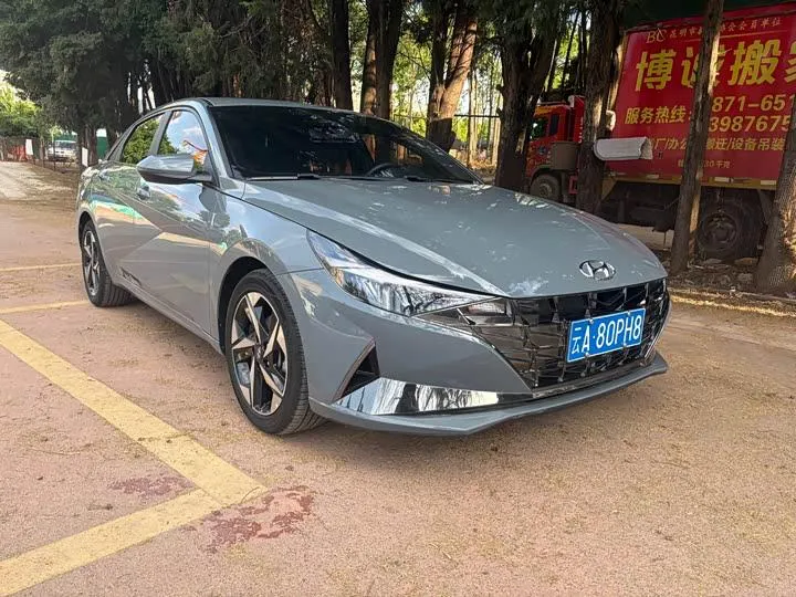 HYUNDAI ELANTRA 240TGDI DCT LUX PREMIUM 2022