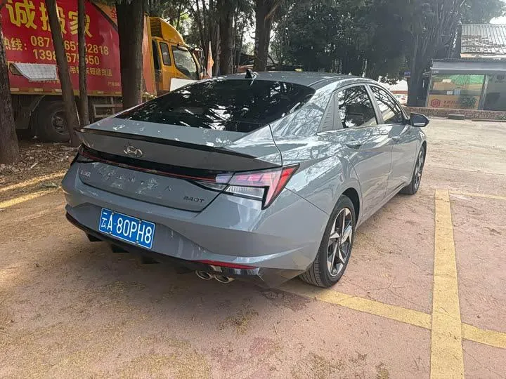 HYUNDAI ELANTRA 240TGDI DCT LUX PREMIUM 2022