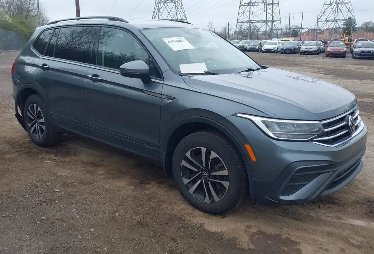 VOLKSWAGEN TIGUAN 2024