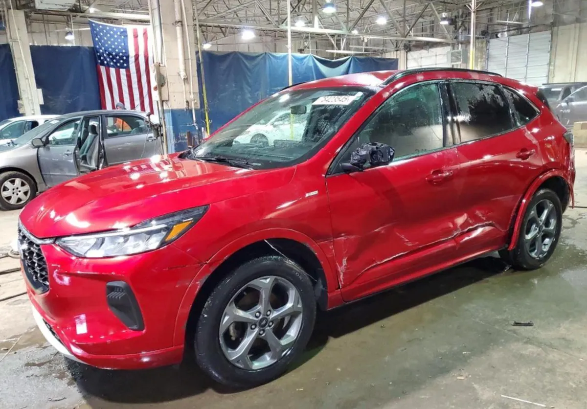 FORD ESCAPE ST LINE 2023
