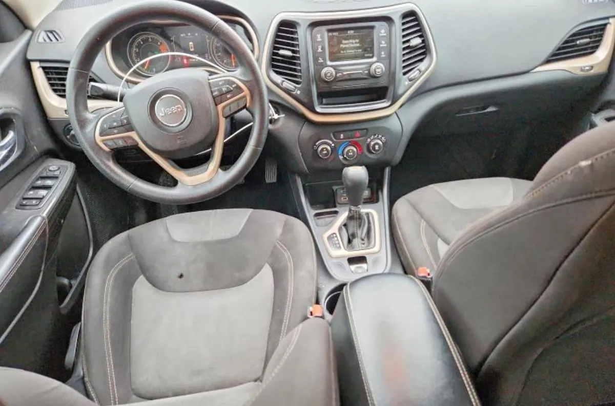 JEEP CHEROKEE SPORT 2016