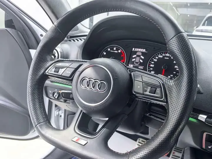 AUDI A3 S-LINE 2018