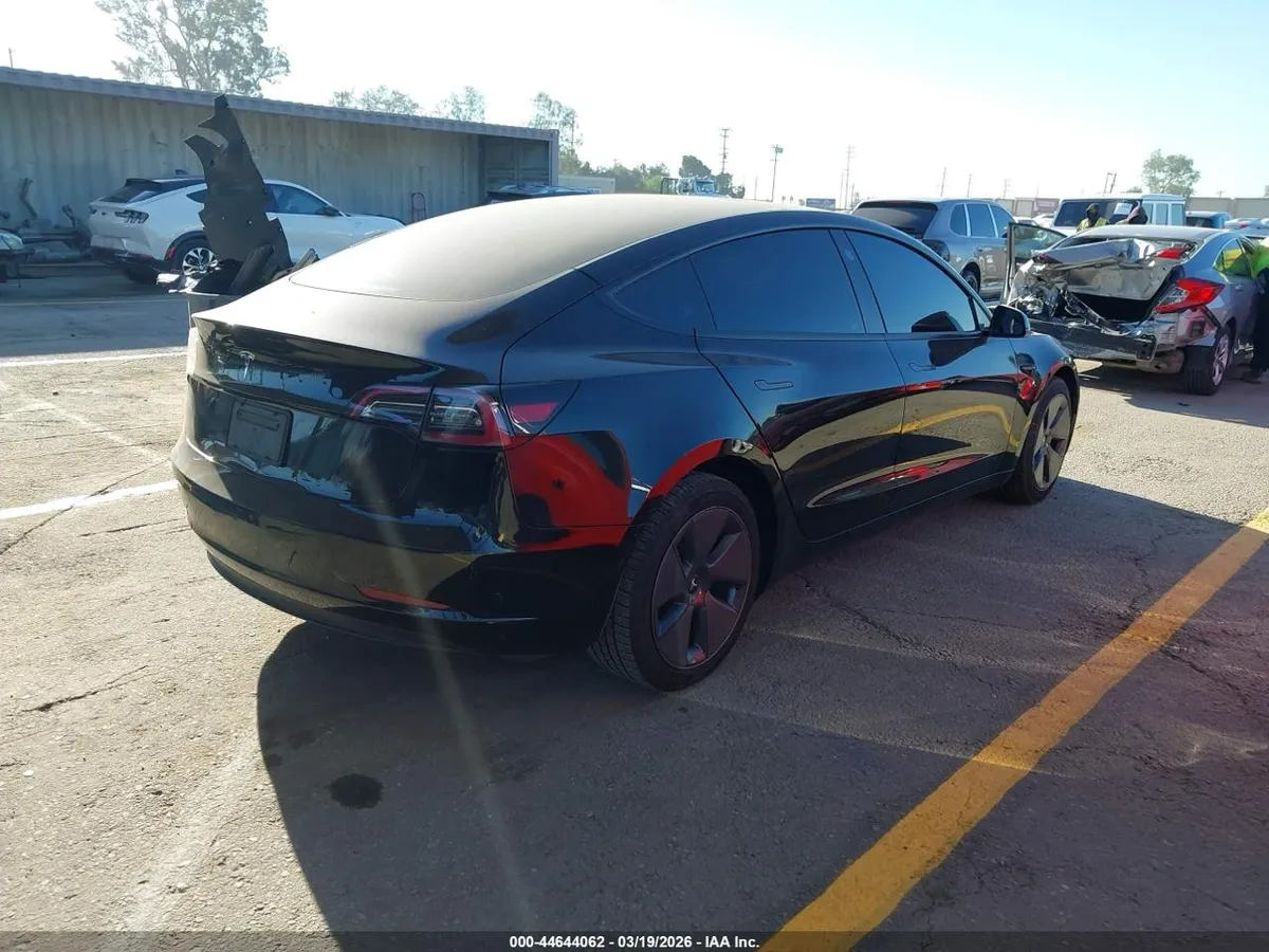 TESLA MODEL 3 RWD 2023