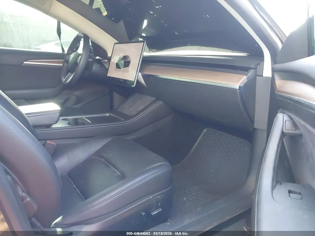 TESLA MODEL 3 RWD 2023