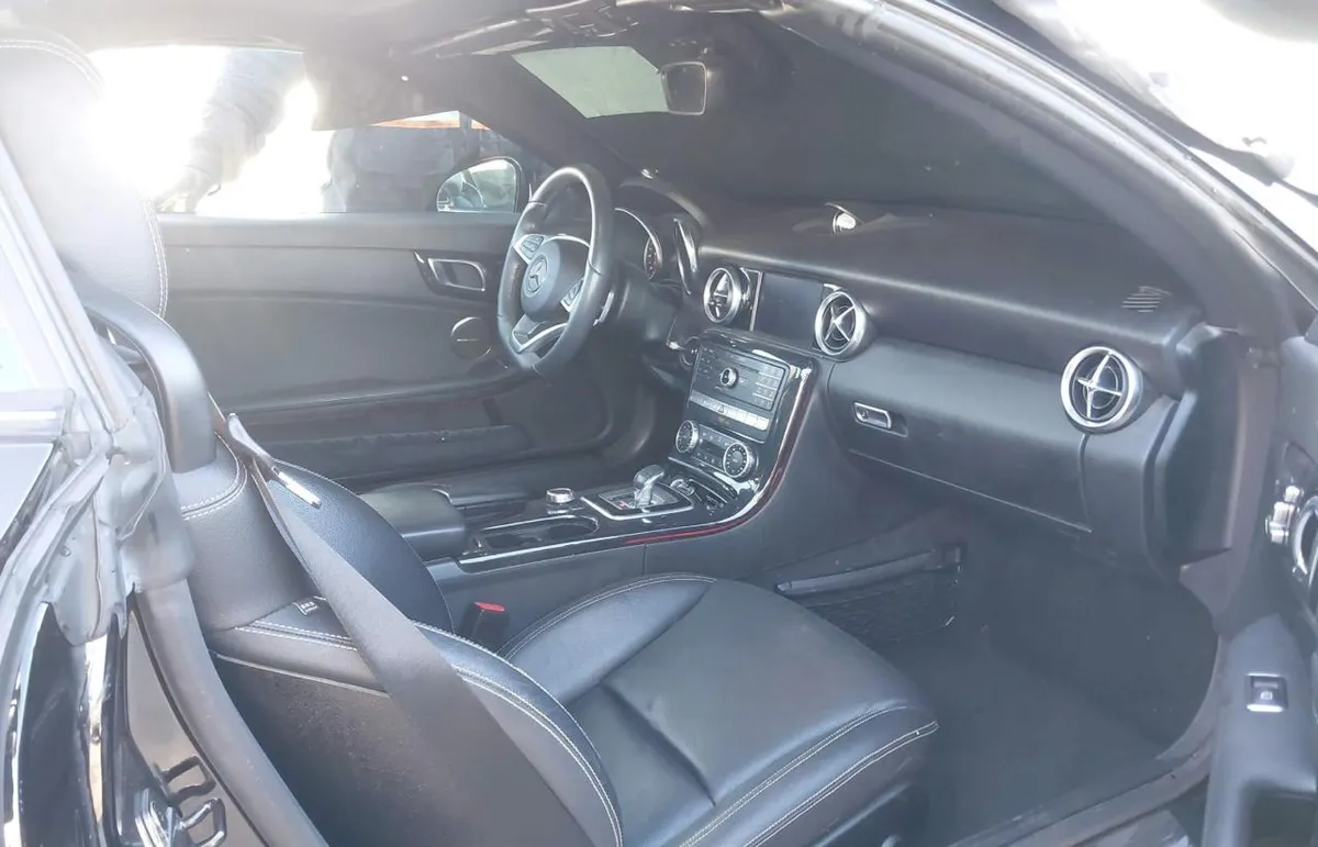 MERCEDES-BENZ SLC 300 2020