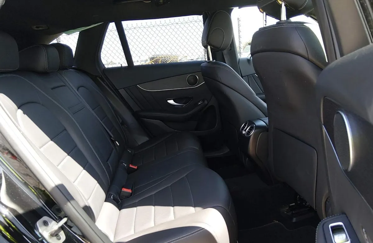 MERCEDES-BENZ GLC 4MATIC SUV 2022