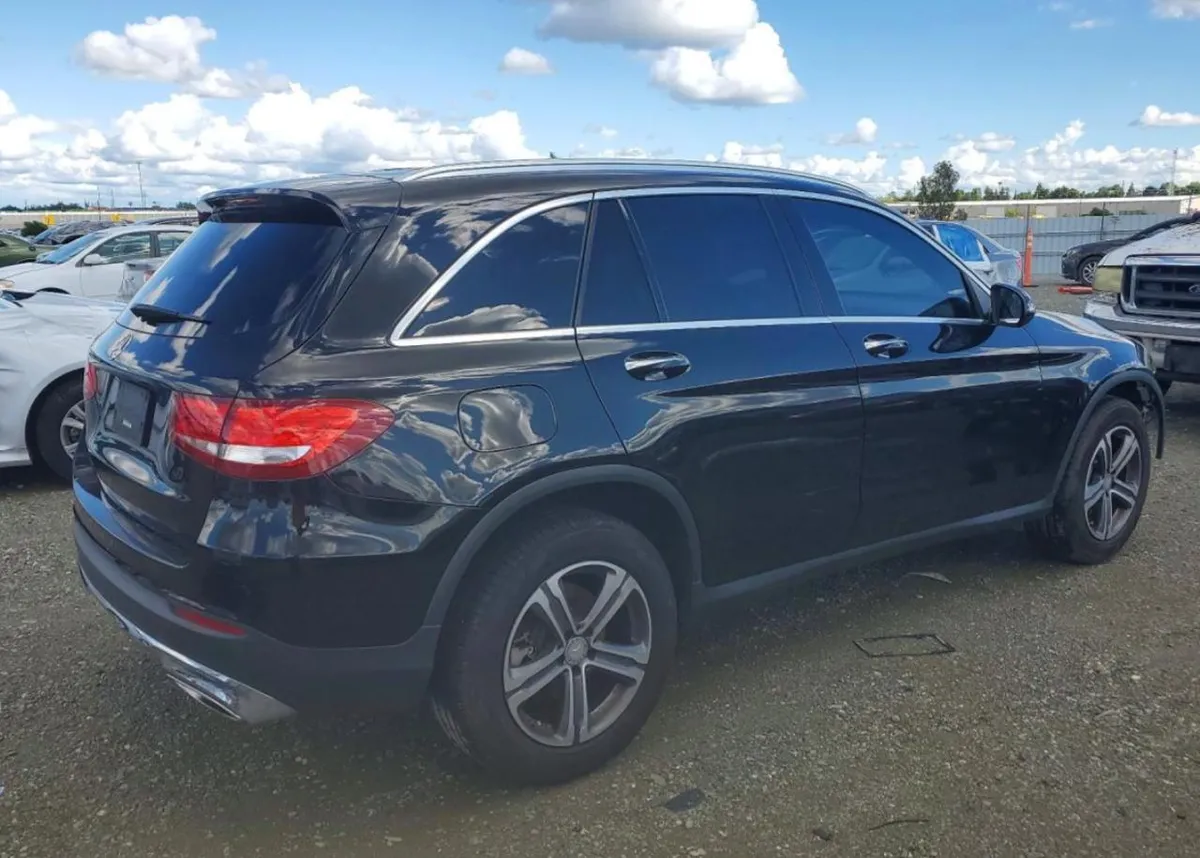 MERCEDES-BENZ GLC 300 2017