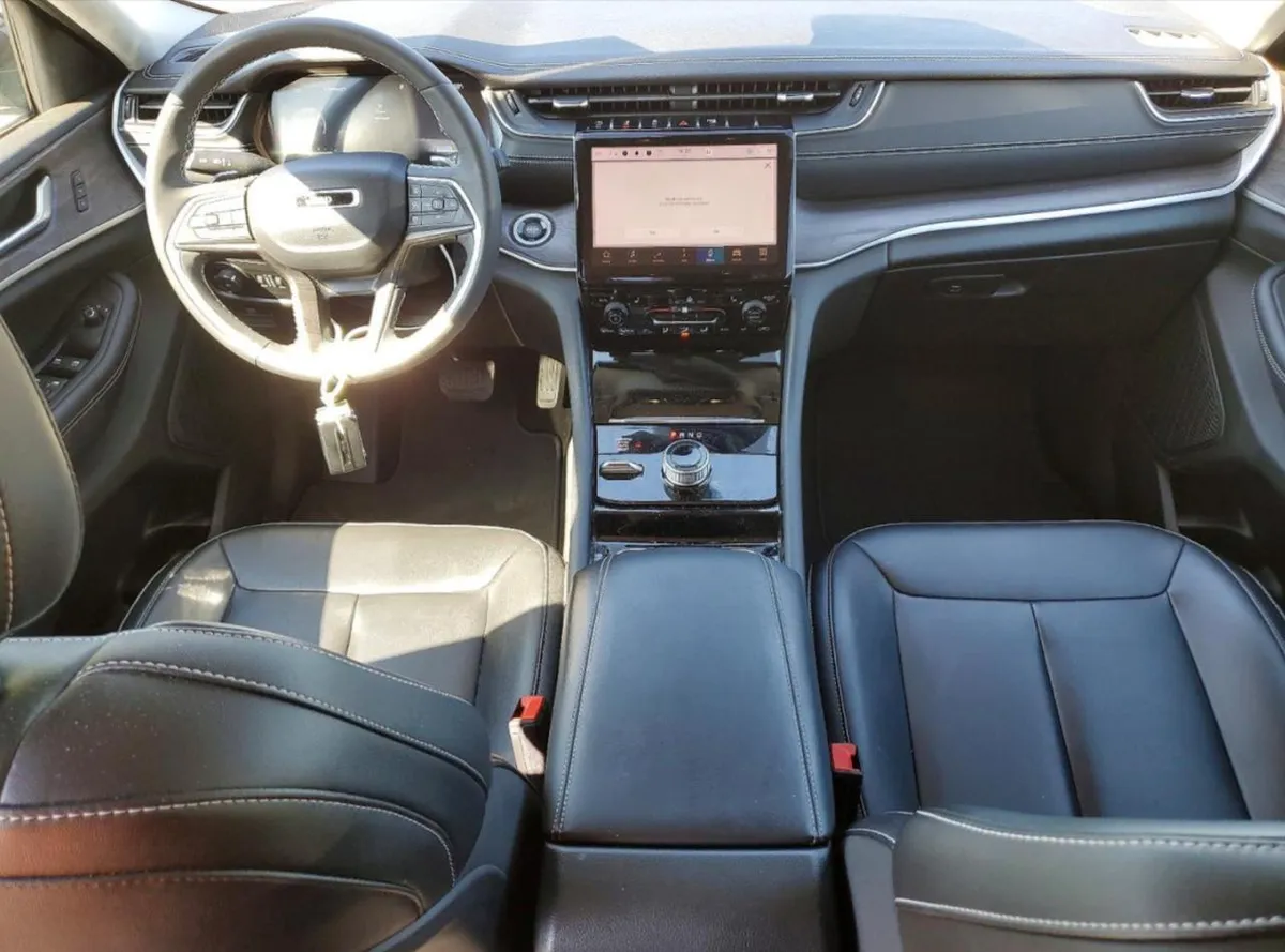 JEEP GRAND CHEROKEE LIMITED 2023