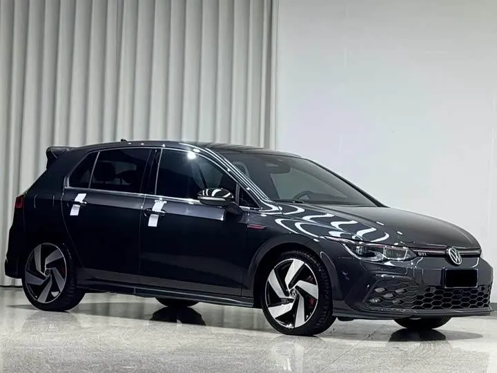 VOLKSWAGEN GOLF GTI 2021