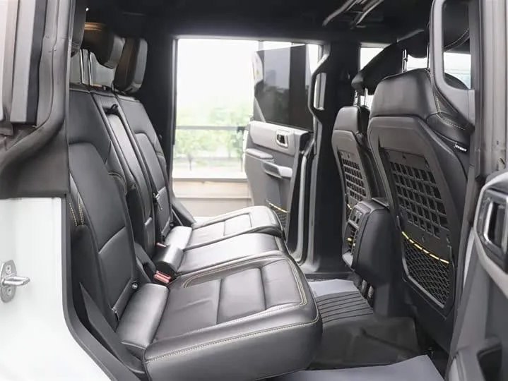 FORD BRONCO 2024