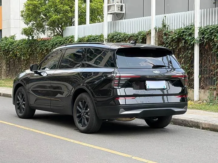 FORD EDGE L 2 2024