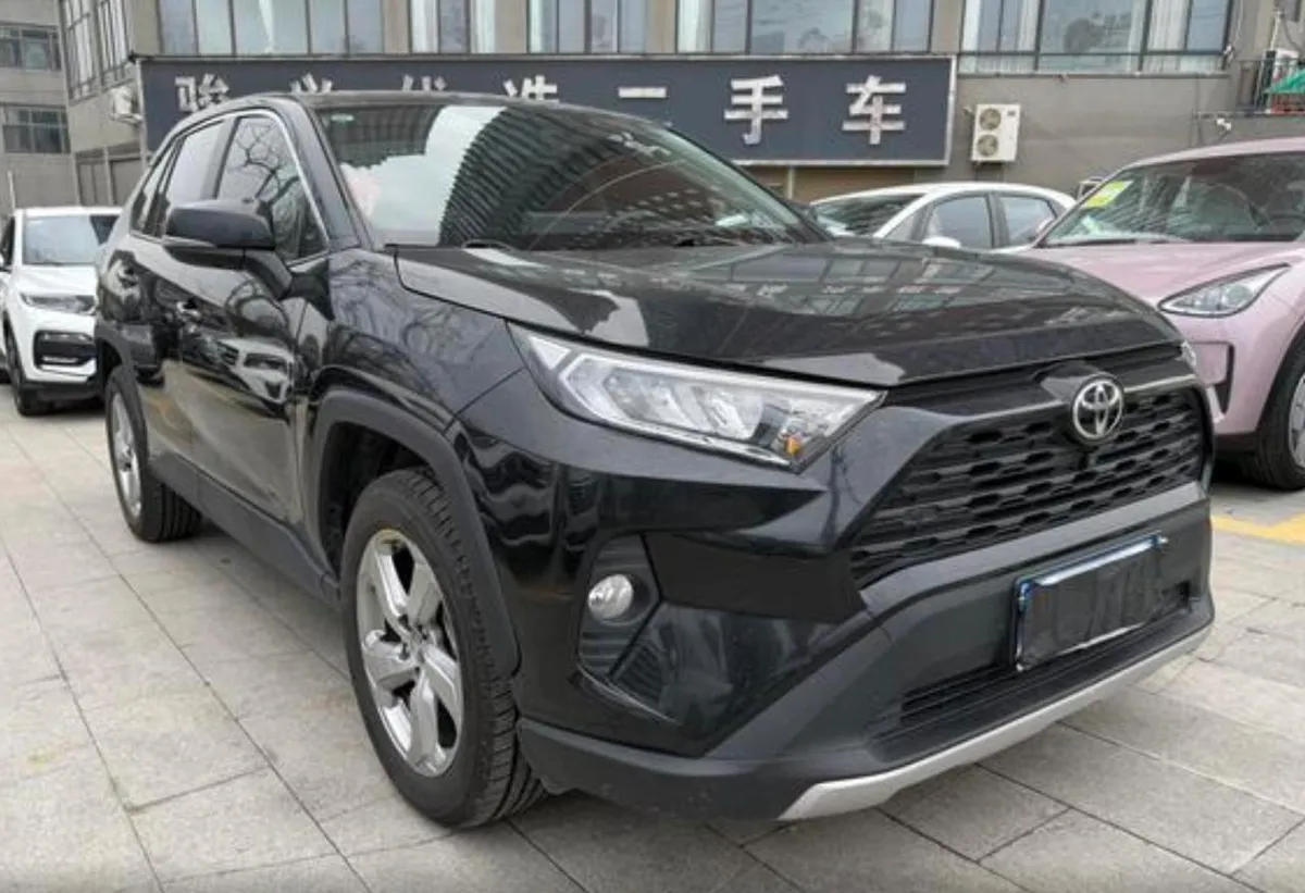 TOYOTA RAV4 2023