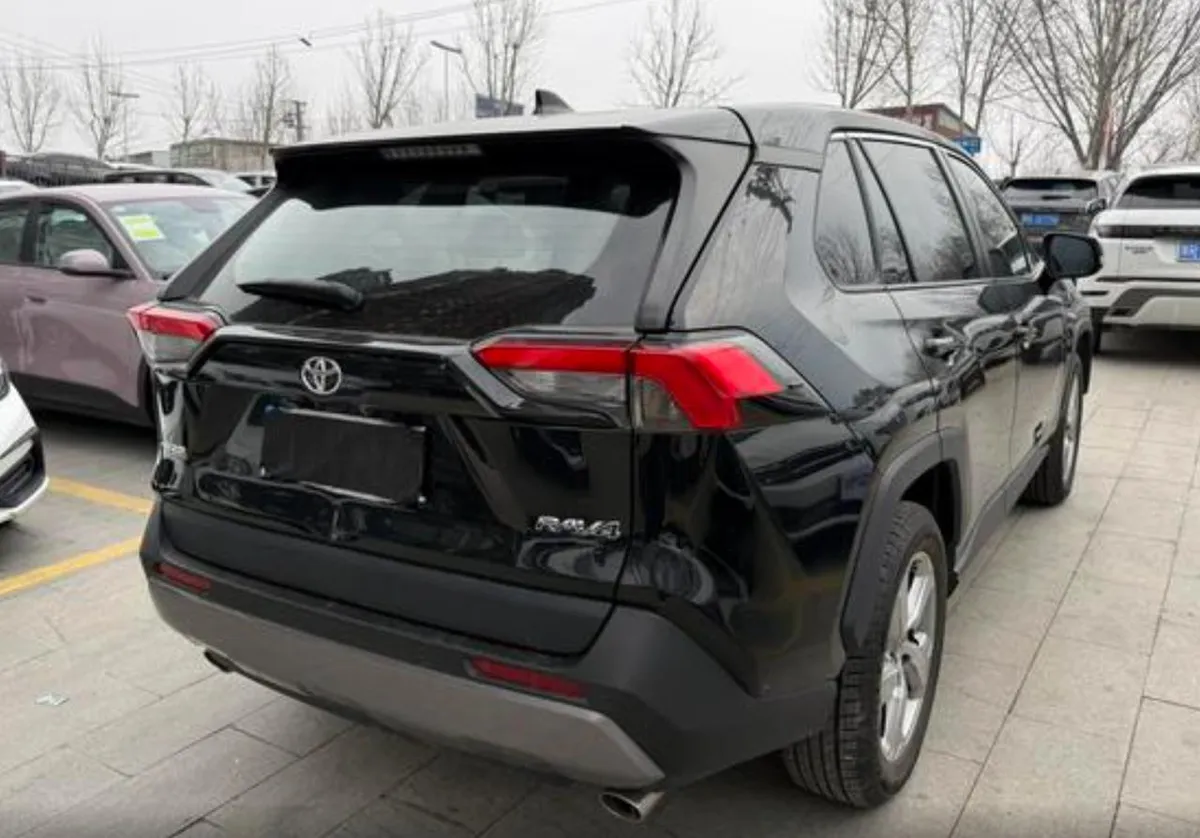 TOYOTA RAV4 2023