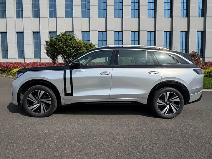 VOLKSWAGEN TAVENDER 2023