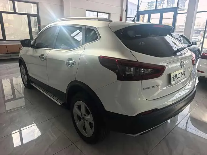 NISSAN QASHQAI 2023